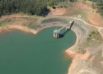 Governo de São Paulo reconhece crise hídrica e anuncia investimentos