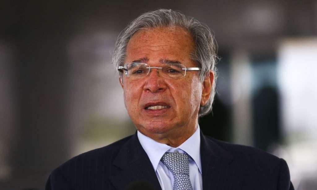Guedes: Previsões de recessão em 2022 são exageradas; inflação vai incomodar mais