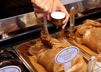 Bacio di Latte reformula lojas e logo para celebrar 10 anos no mercado de sorvetes premium