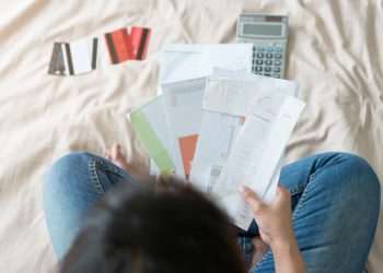 Casas Bahia e Ponto dão até 90% de desconto para clientes acertarem dívidas em atraso