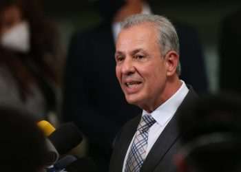 Petróleo tende a subir com inverno no Hemisfério Norte, diz ministro