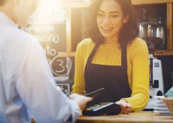 PIX já é o quarto meio de pagamentos mais utilizado pelos varejistas no Brasil