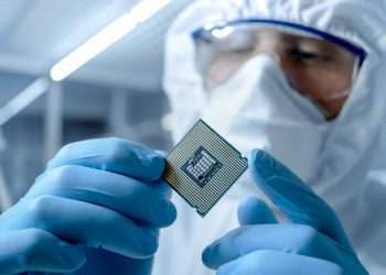 -mais-fabricas-de-aparelhos-eletronicos-param-parte-da-producao-por-falta-de-chips