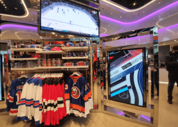 M&C Insights: Com experiência mulsensorial, loja da NHL conecta fãs aos times