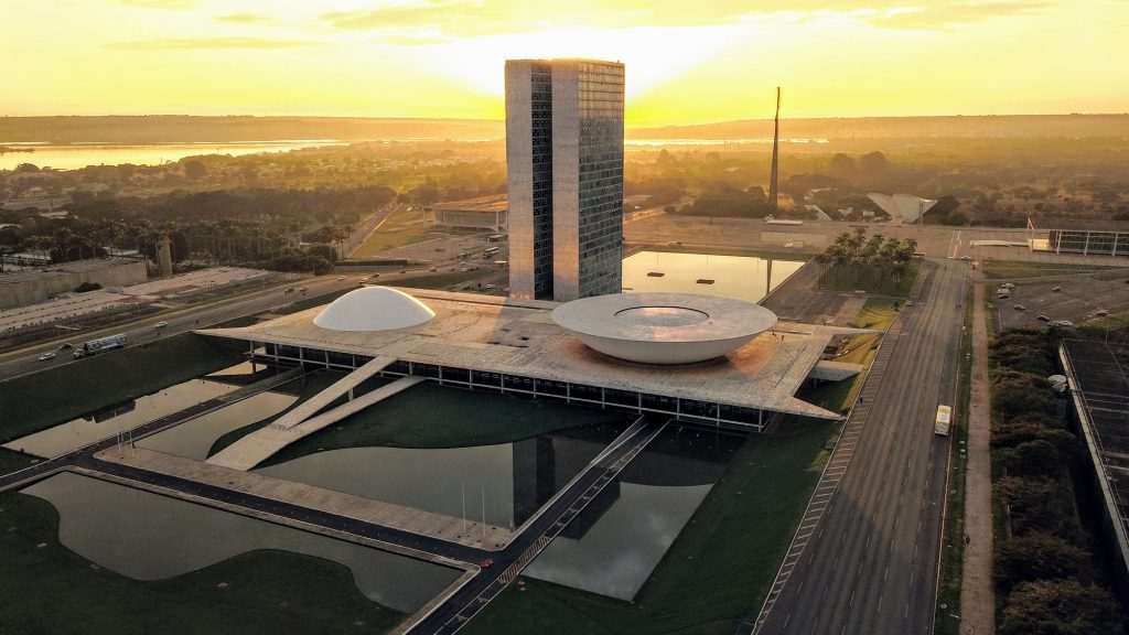 Cajado: podemos votar urgência do projeto da tributária na terça, dependendo de Lira