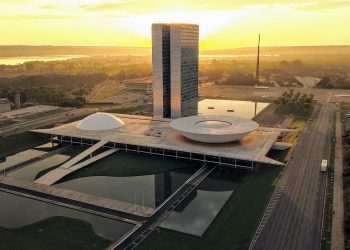 Cajado: podemos votar urgência do projeto da tributária na terça, dependendo de Lira