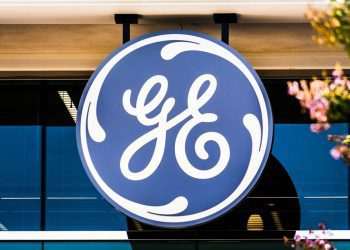 General Electric anuncia suspensão de operações na Rússia