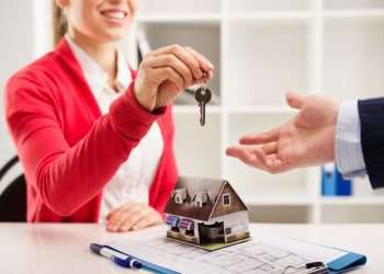 Caixa reduz taxa de juros e diz que vai aumentar crédito imobiliário em 20% neste ano