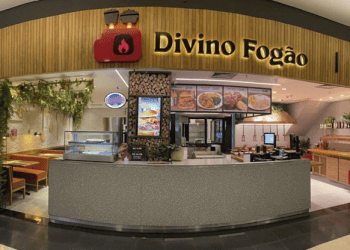 Divino Fogão aposta em expansão fora dos shoppings e em modelo dark kitchen