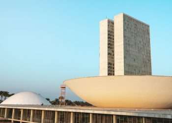 Urgência constitucional dos projetos de lei da reoneração e de motoristas é cancelada