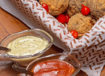 Hikari e Pink lançam produtos com o selo Comida di Buteco 