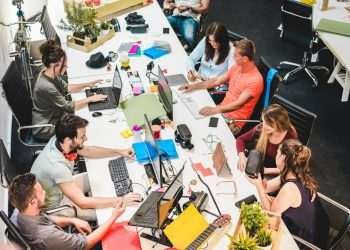 Mercado publicitário tem expansão e supera patamar anterior à pandemia