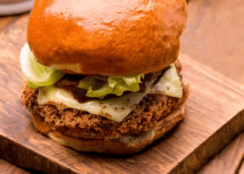 Busger inaugura segunda franquia no modelo dark kitchen