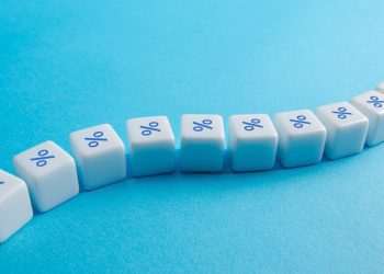 Alta de juros no Brasil está perto do fim, mas quadro fiscal preocupa