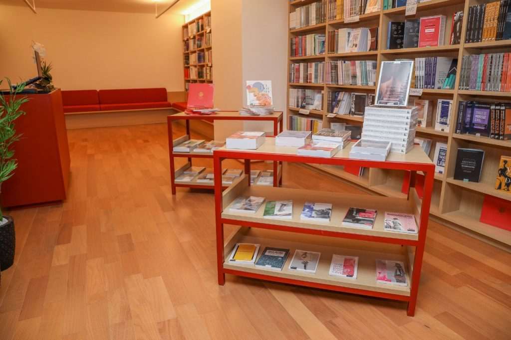 Editora D'Plácido