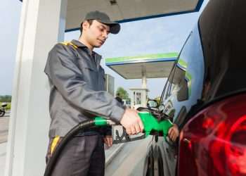 Gasolina tem 27% de etanol e com nova lei é possível chegar a 35%, diz Alckmin