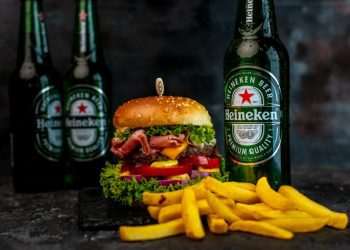 Com crescimento do canal de foodservice, Heineken investe em plataforma e distribuição