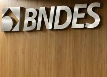BNDES aprova R$ 32 mi para levar banda larga a escolas públicas e casas de áreas rurais do RS