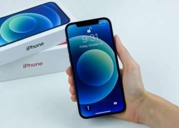 Governo suspende venda de iPhone sem carregador no País e multa Apple em R$ 12 mi