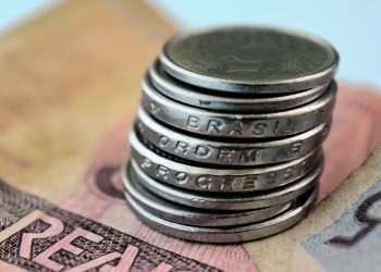 Temos grande chance de obter pouso suave na economia em 2025, diz presidente da Febraban