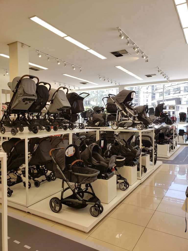 Alô Bebê repagina maior loja de São Paulo e cria espaço inédito para venda de móveis