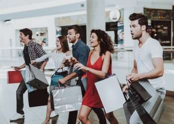 Cuidado com a empolgação na Black Friday: impulsividade pode ser um problema!