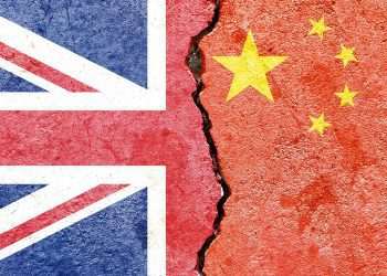 'Era de ouro' do relacionamento com a China acabou, diz premiê britânico