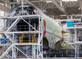 Falta de peças já afeta os resultados da Embraer, da Boeing e da Airbus