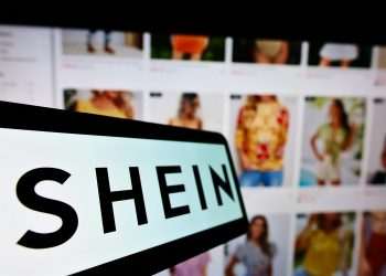 Shein é a marca de moda mais popular do mundo segundo dados do Google
