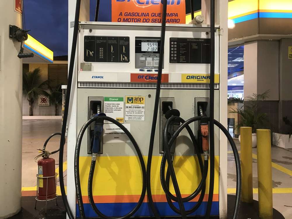 gasolina e etanol Lula barra prorrogação da desoneração sobre combustíveis