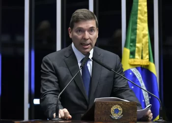 -josue-gomes-reage-a-oposicao-que-tenta-tira-lo-da-presidencia-da-fiesp