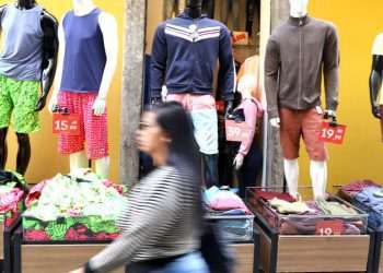 Indicador de atividade do comércio indica queda de 0,9% em agosto