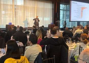 Varejo de valor puxa o crescimento do setor nos EUA e no Brasil