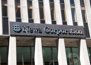 Rupert Murdoch cancela fusão da Fox com a News Corp