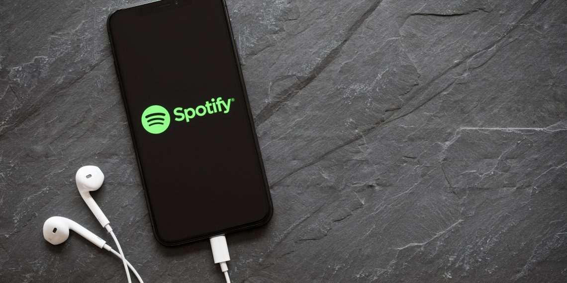 Spotify cortará 6% dos funcionários; presidente fala em "decisão difícil"