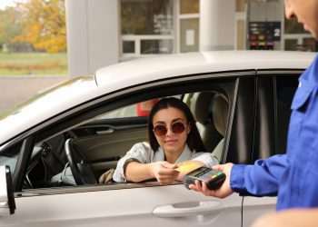 Gastos com automóvel são a segunda maior despesa anual dos brasileiros