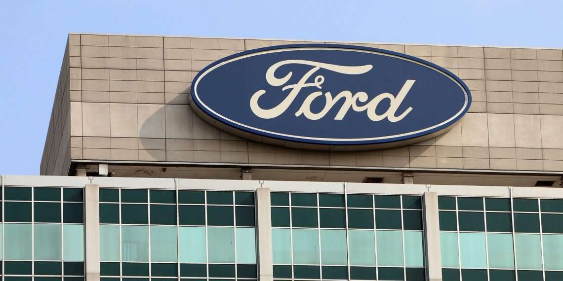 Ford cede espaço em fábrica de bateria para Nissan em recuo de estratégia para veículo elétrico