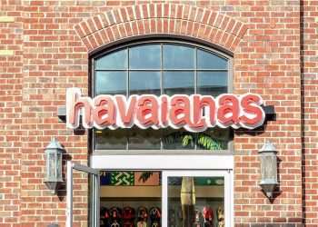 Havaianas utiliza plataforma de inteligência artificial para administrar os seus ativos digitais