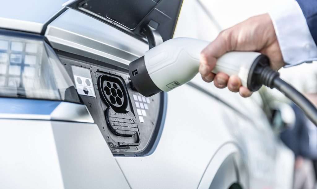 Frota de veículos elétricos deve superar 11 milhões de autos e comerciais leves no Brasil em menos de 20 anos