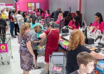 Varejista 1A99 abre duas primeiras lojas repaginadas dentro de shopping