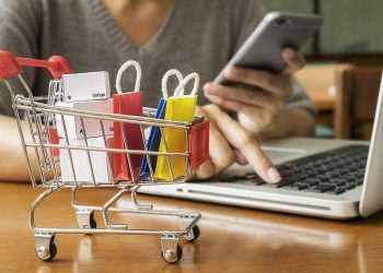 Confiança dos empresários do Comércio cai 6,5% no 1º semestre, diz FecomercioSP