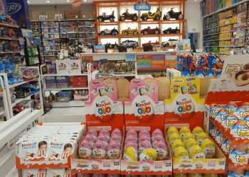 Lojas da Ri Happy e da PBKids passam a vender ovos de Páscoa. Foto: Aiana Freitas