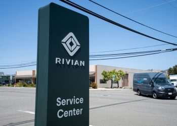 amazon-e-rivian-renegociam-acordo-de-exclusividade-de-compra-de-vans-eletricas
