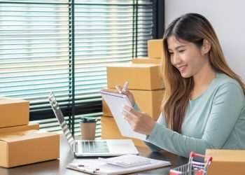 Comerciantes vão investir em ações promocionais e parcelamento no Dia do Consumidor