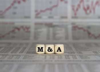 Fusões e aquisições caem com juro alto e crise bancária de EUA e Europa