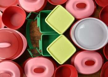 Tupperware, conhecida pelos potes plásticos, pode encerrar atividades