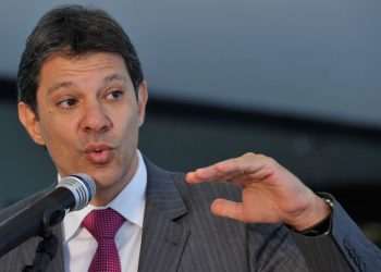 Legalizadas no governo Temer, Haddad diz que governo atual está pondo bets em ordem