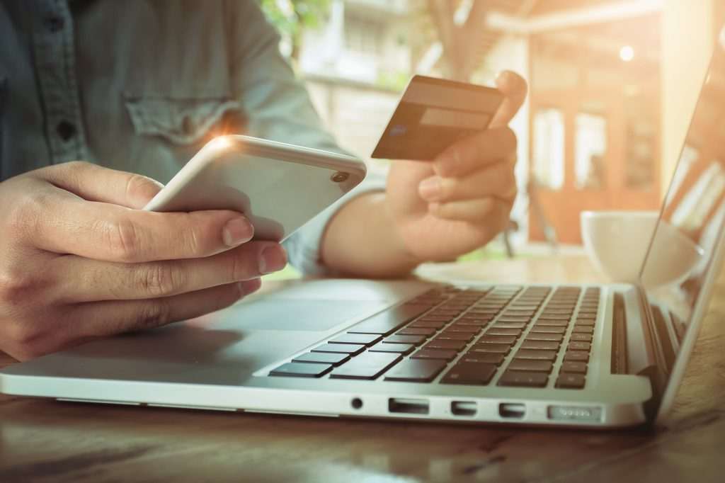 Compras online no Brasil atingem quase R$ 170 bilhões em 2022