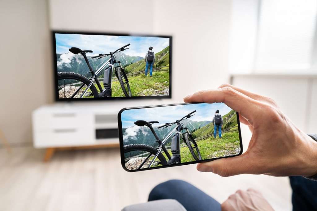 Smartphones e Smart TVs são os eletrônicos mais comprados pelos brasileiros