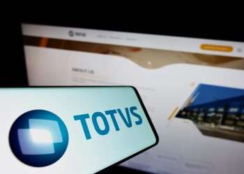 Empresa dedicada à otimização e automação de operações de e-commerce para o varejo físico e online reforça portfólio Totvs